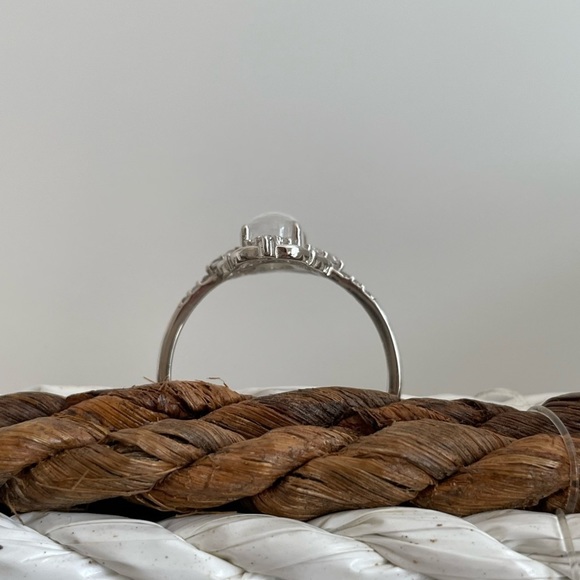 Sterling Silver Moonstone Ring Sz 7 or 8 - Picture 6 of 11